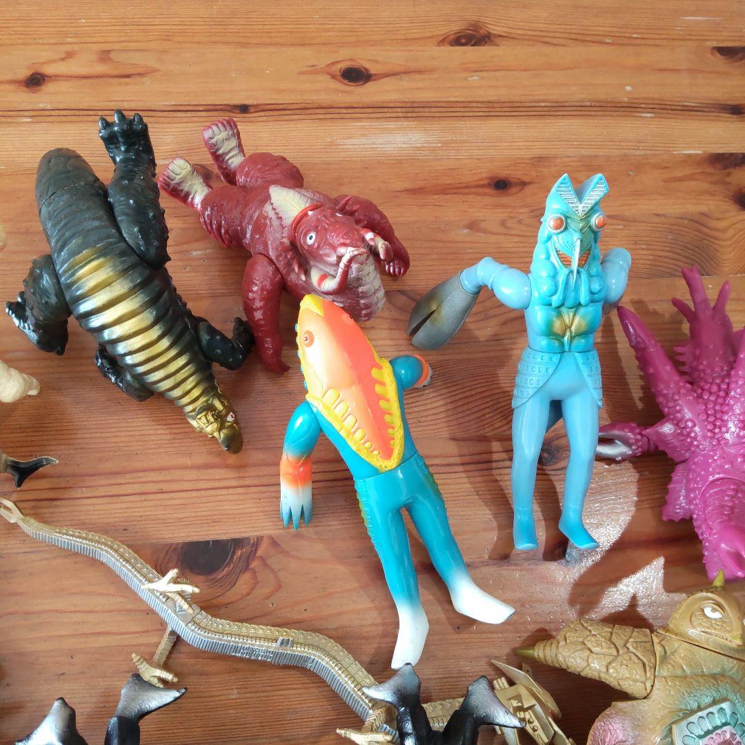 昭和ウルトラマン 　　　　　　　　　怪獣ソフビ 12体セット
