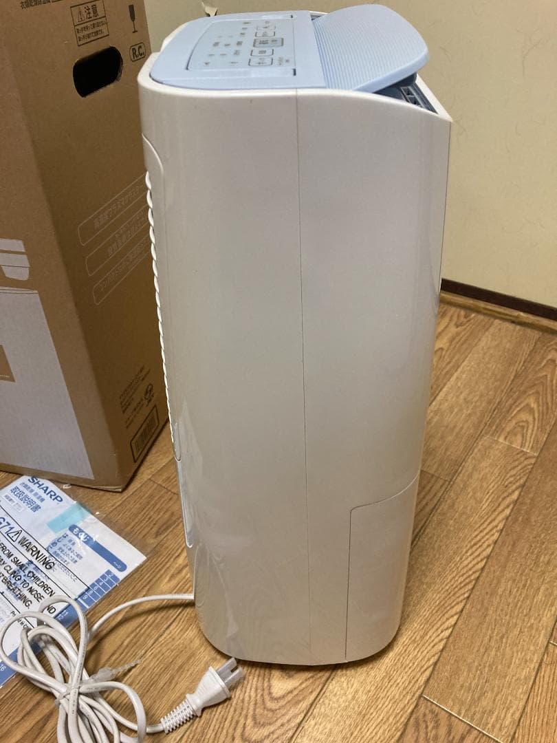 ★美品★シャープ 衣類乾燥除湿器 CV-G71-W ホワイト 2017年製