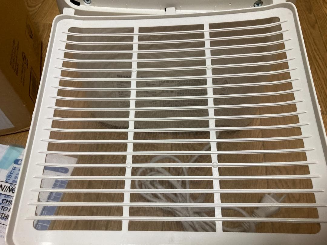 ★美品★シャープ 衣類乾燥除湿器 CV-G71-W ホワイト 2017年製