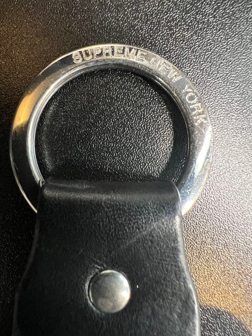 Supreme HTC コラボ　レザーキーホルダー