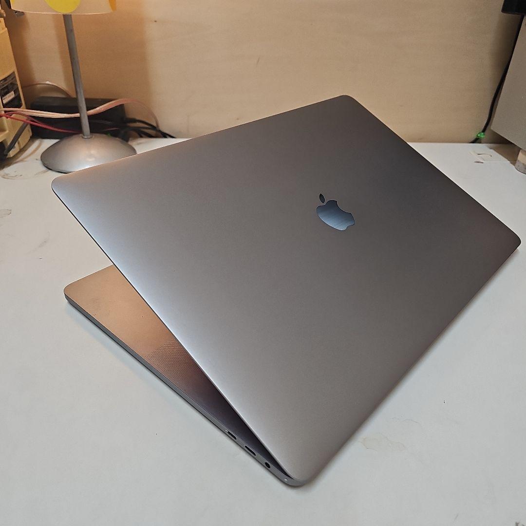 MacBookPro15インチ2017 i7/16GB/RadeonPro555