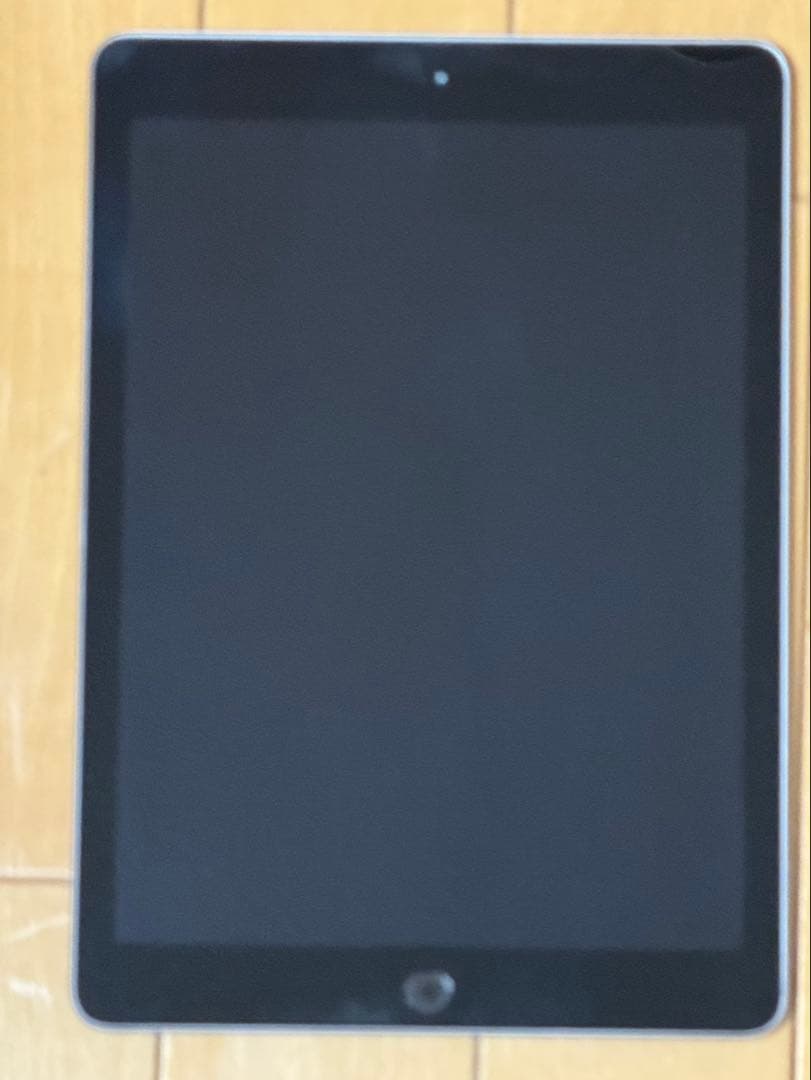 iPad第6世代 Wi-Fiモデル 128GB（タッチペン、ケース付き）