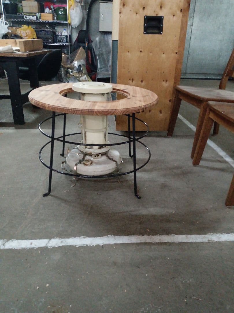 アウトドアテーブル　バーベキューテーブル　対流式ストーブ