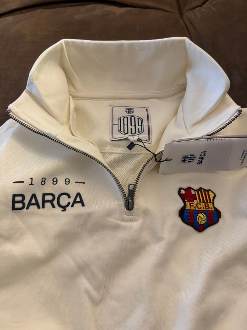【新品未使用】FCバルセロナ ホワイト ハイネック トレーナー
