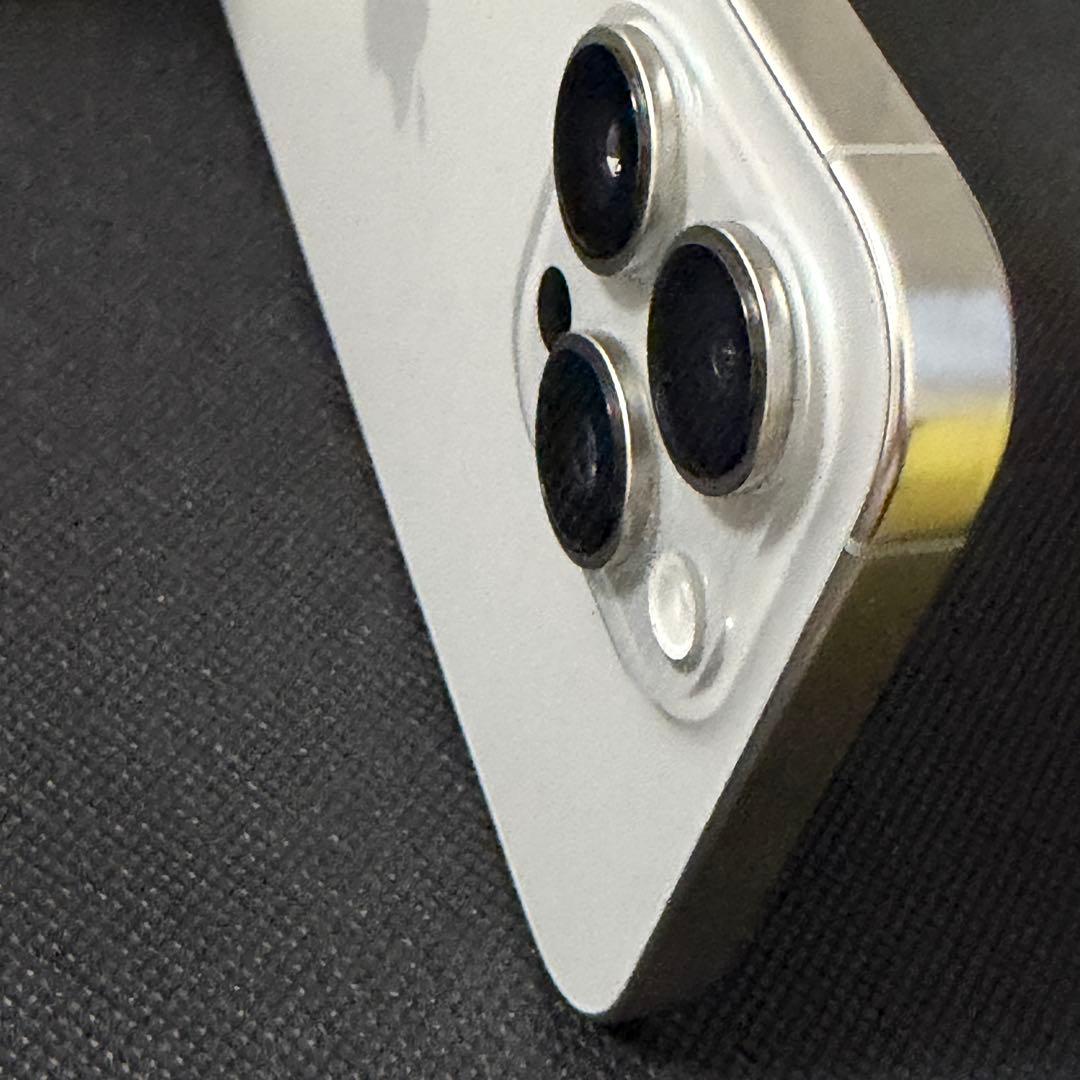 極美品　iPhone16 Pro MAX ナチュラルチタニウム512GB