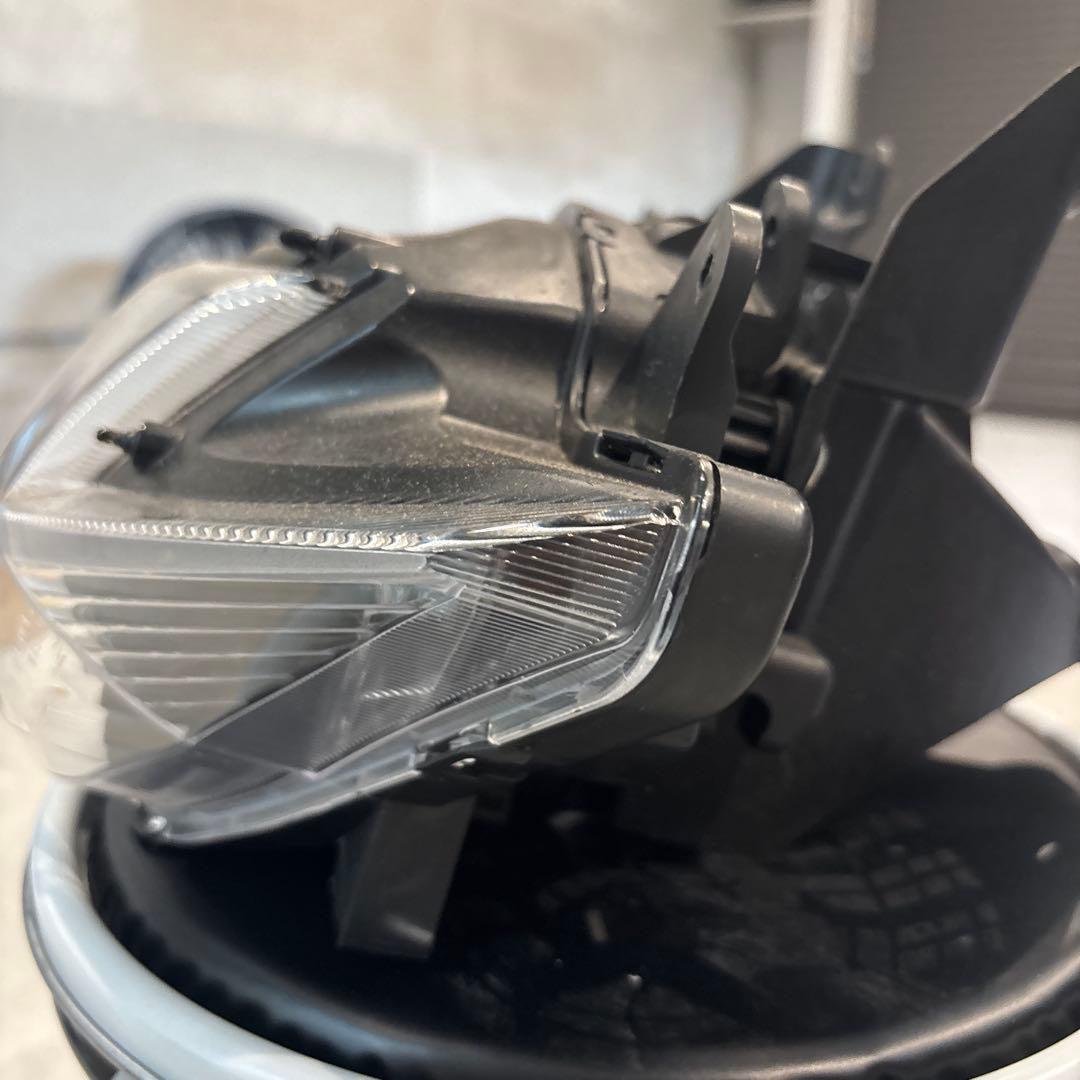 未使用　純正　gsxr125 gsxr150 ヘッドライト