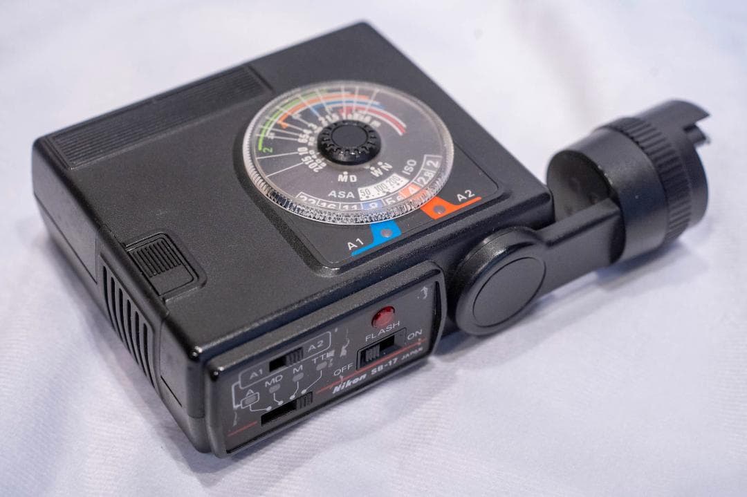 ニコンF3＋ズームニッコール35-105mm f3.5-4.5 良品　試写済み