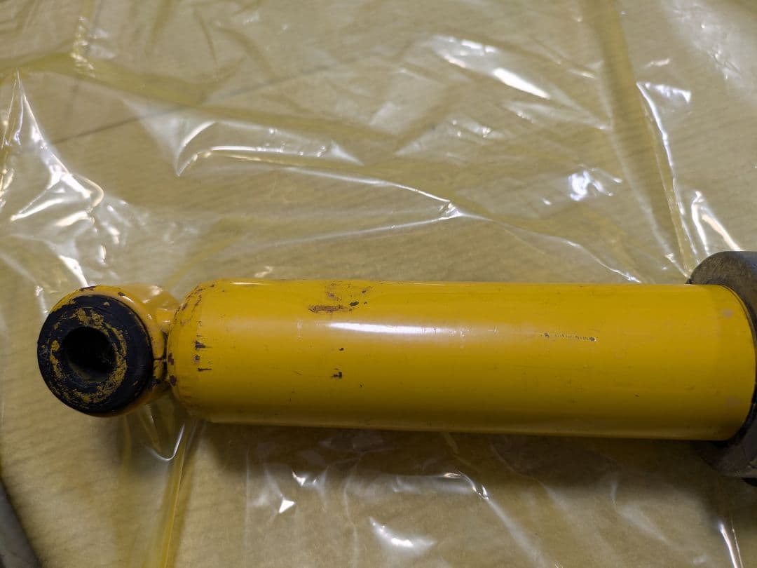 ジムニーJB64用　ステアリングダンパー