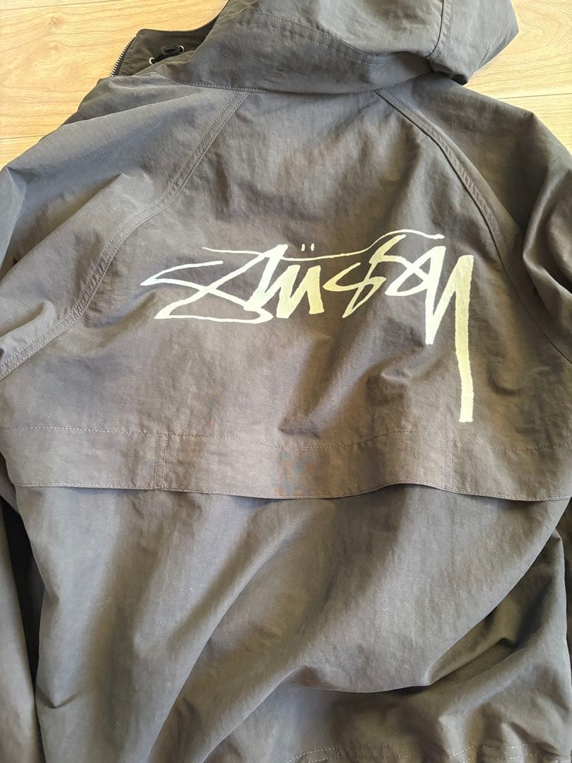 stussyシェルジャケット