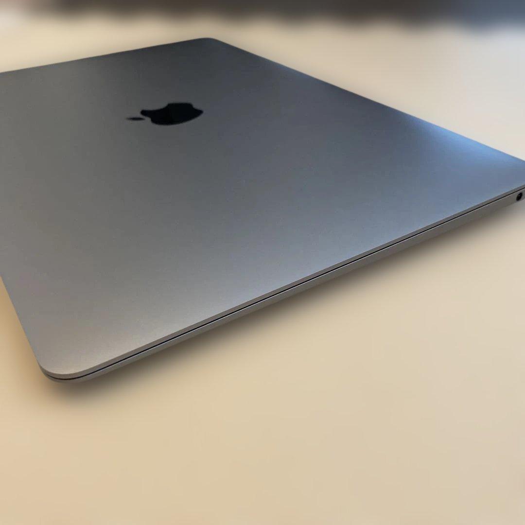 【美品】MacBook Air 2020