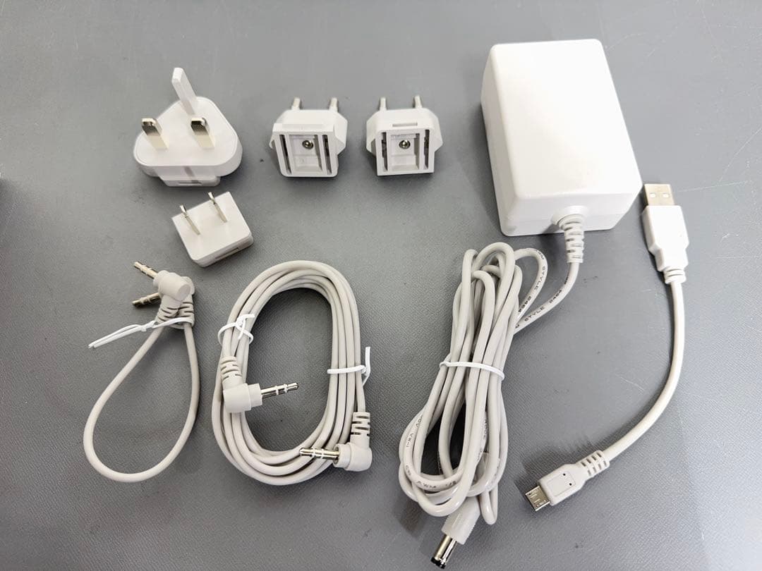 スピーカー・ウーファー TRANSPARENT Small Transparent Speaker