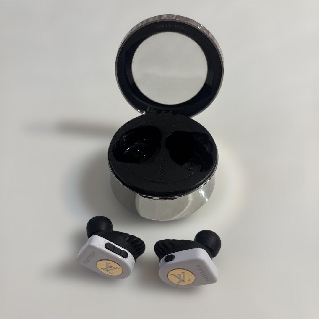 LOUISVUITTON ルイヴィトン ワイヤレスイヤホン モノグラム 白