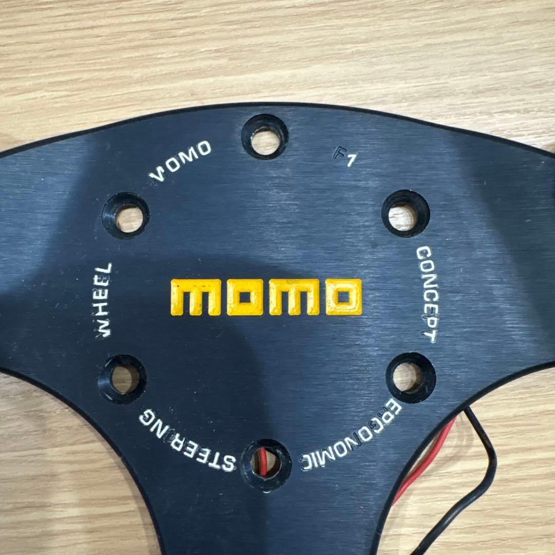 MOMO F1 concept 320mm ステアリング
