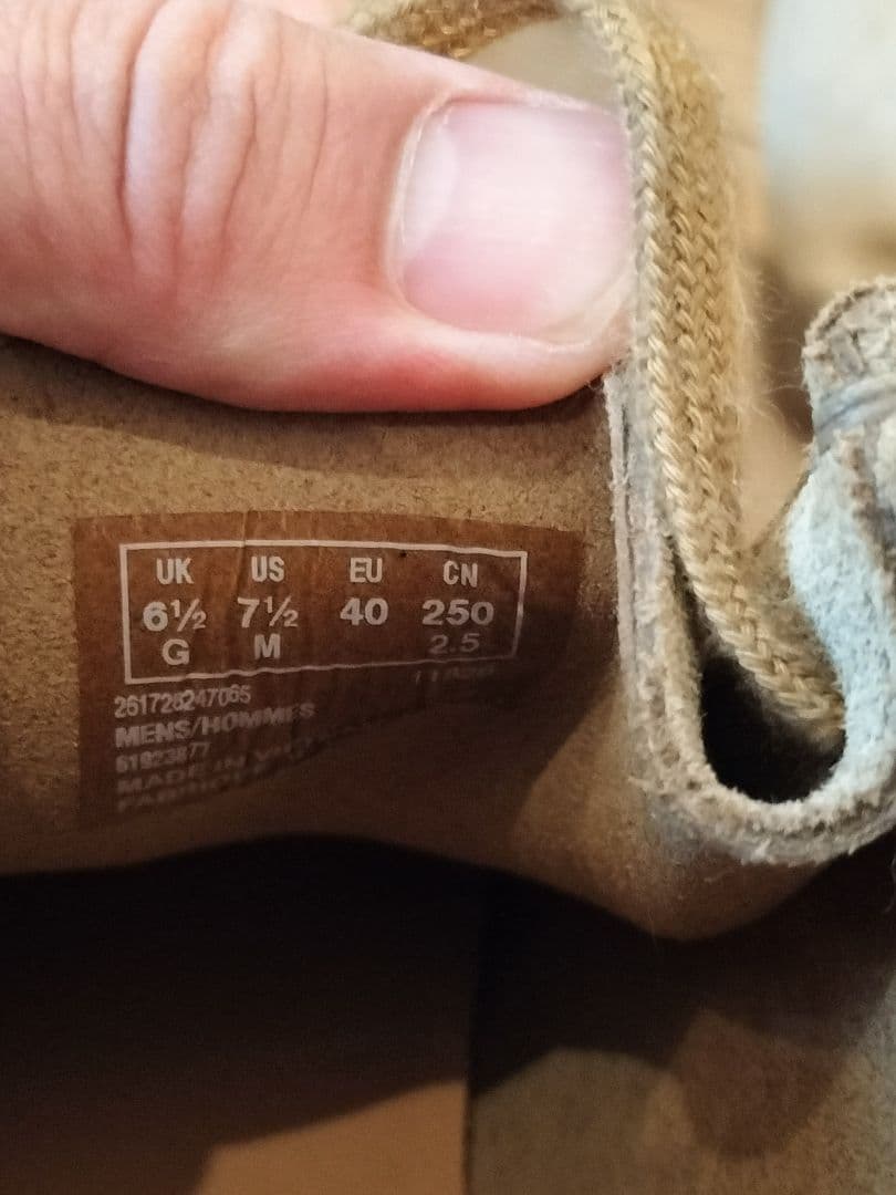 靴 Clarks WallabeeEVO Bt