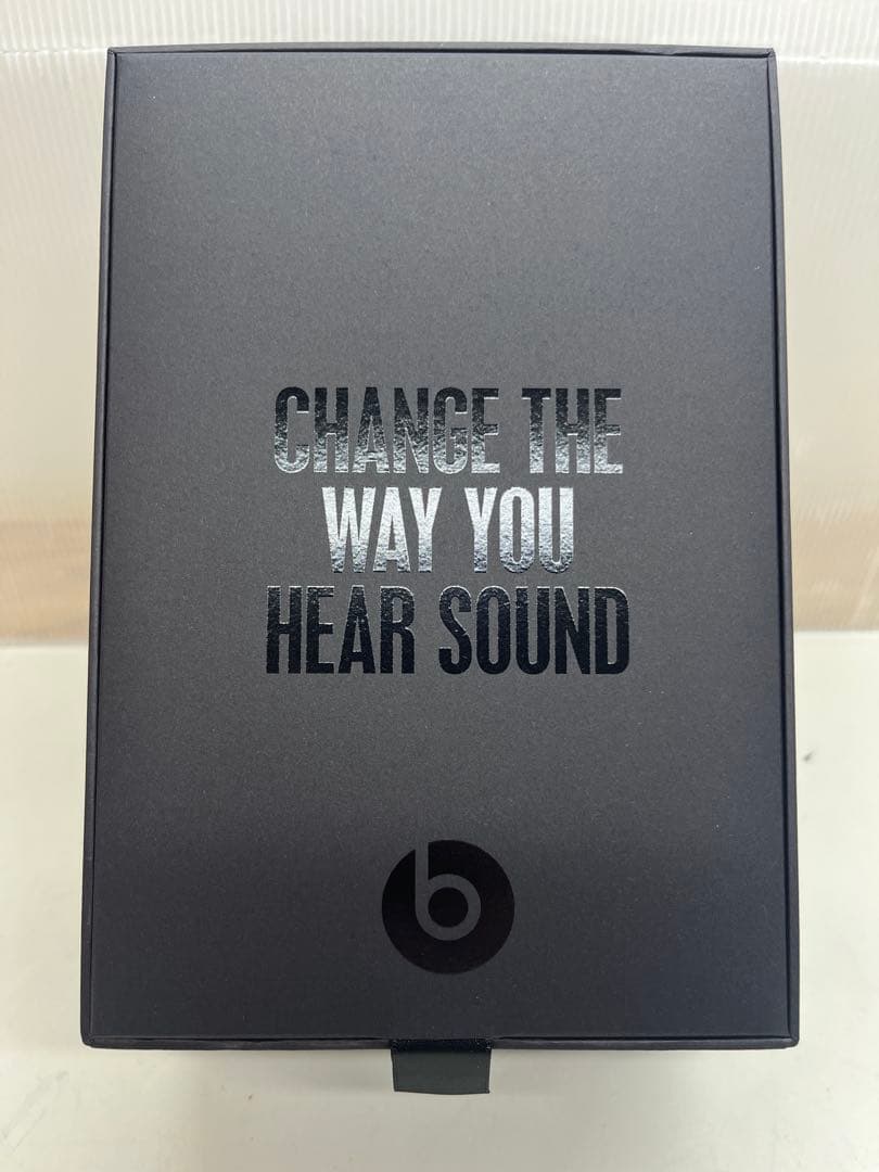 Beats Solo3 Wireless ヘッドホン　シルバー