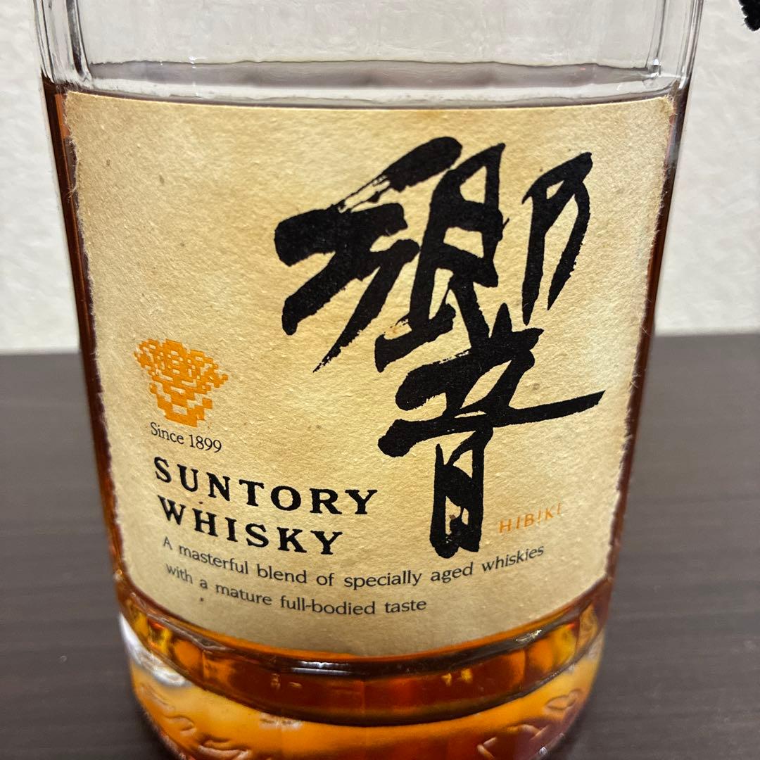 酒　未開封　サントリー 響 金キャップ 裏ゴールドラベル 750ml