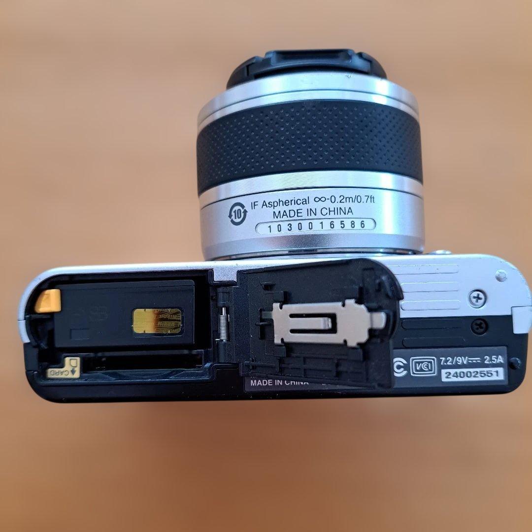 Nikon 1 J1 ズームレンズキット