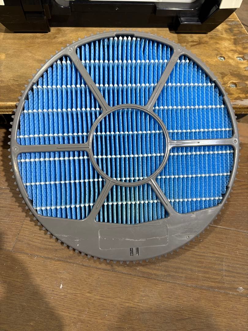 SHARP 除湿加湿空気清浄機 プラズマクラスター　KC--HD70-W