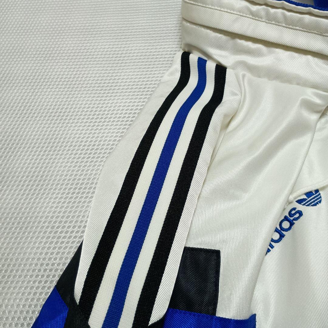 アディダス　デサント　ウィンドブレーカー　ガンバ大阪モデル厚手