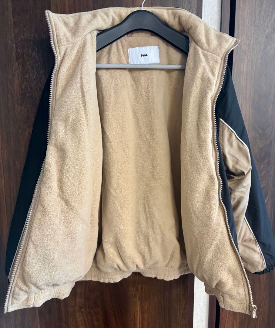 【XL】PVOT CREW STADIUM JACKET BLACK/BEIGE