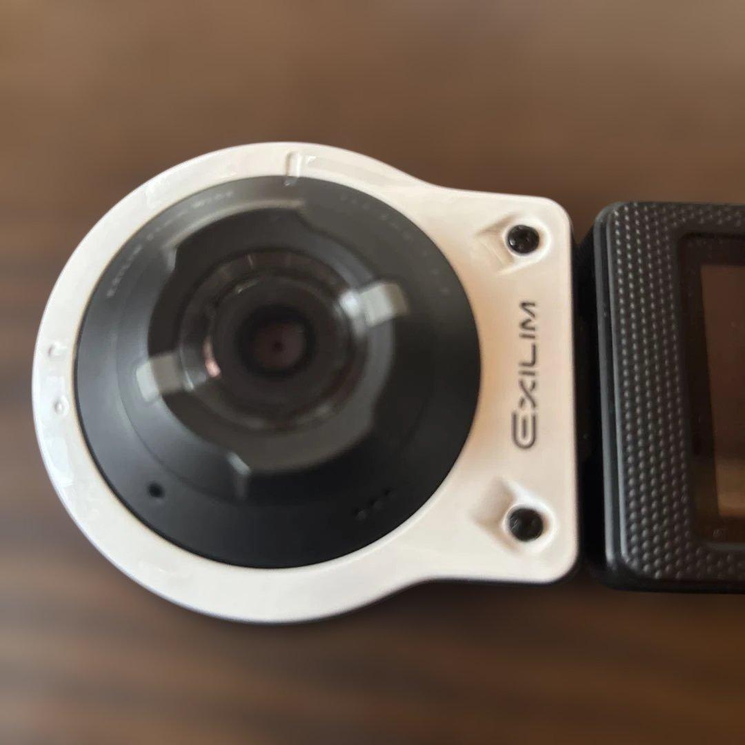 美品！CASIOデジカメ　EXILIM EX-FR10