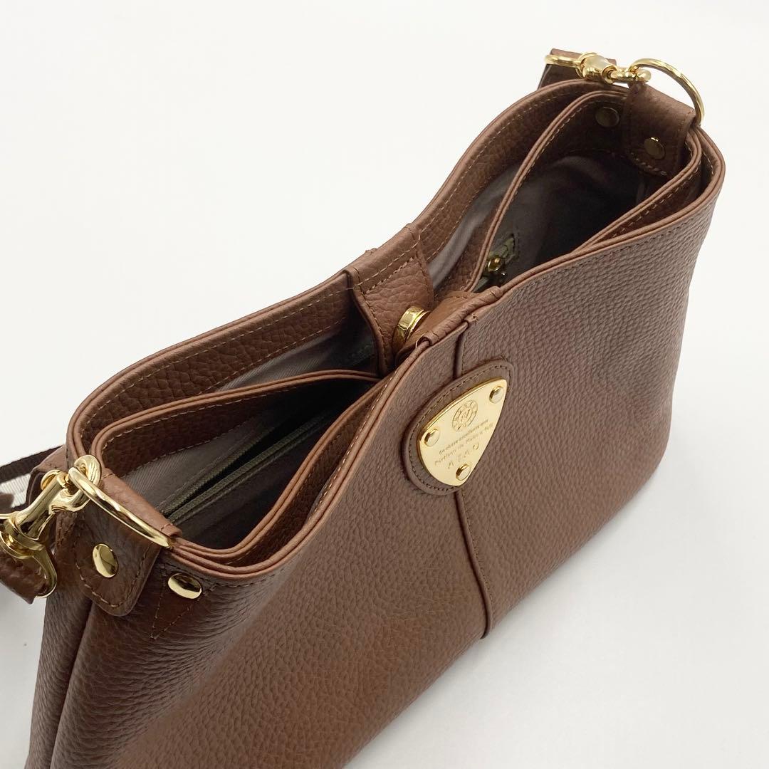 未使用級　アタオ チヴィ ショルダーバッグ アーモンド　レザー 2way