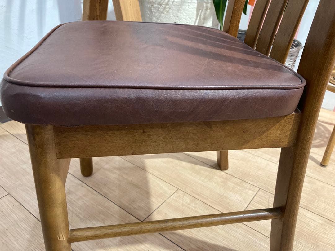 カリモク家具　ダイニングチェア　２脚セット