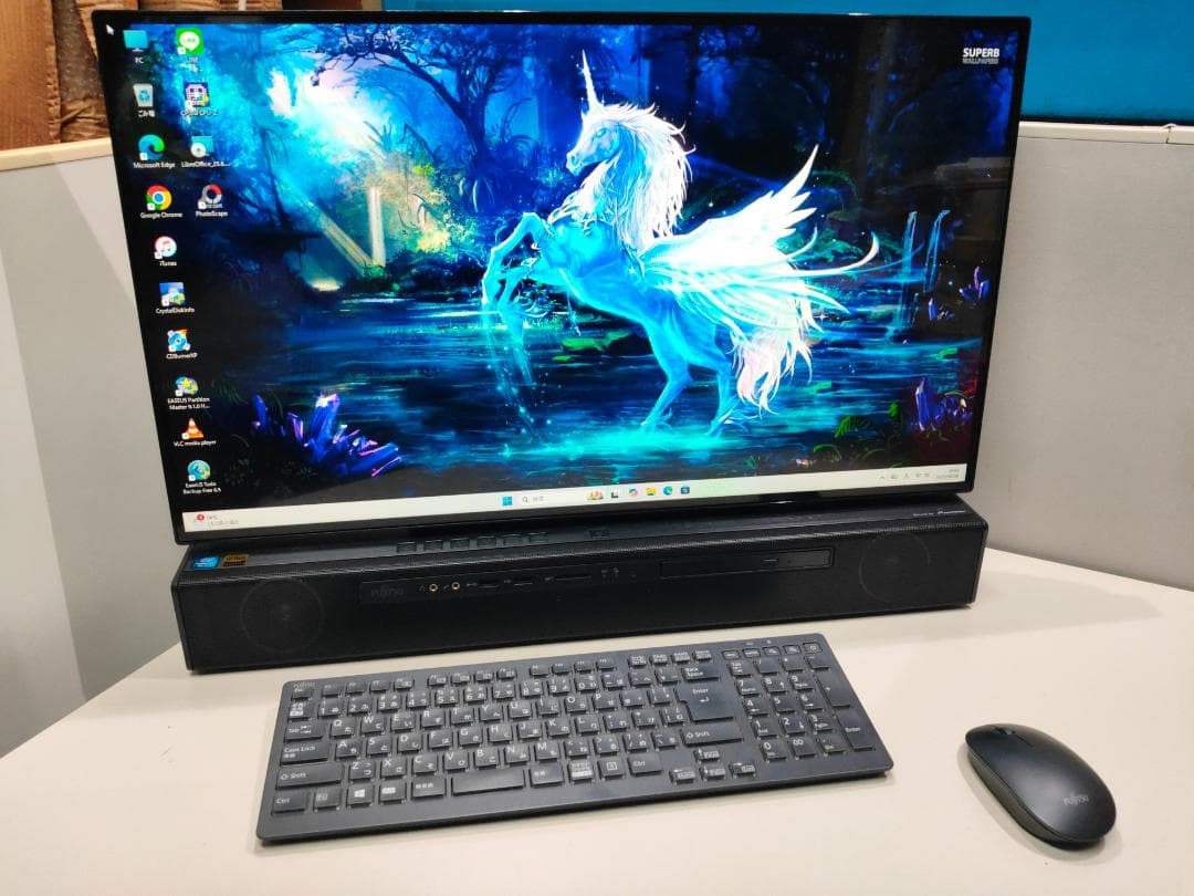 富士通☆27液晶一体化PC☆第8世代 Core i7/新品SSD☆Win11