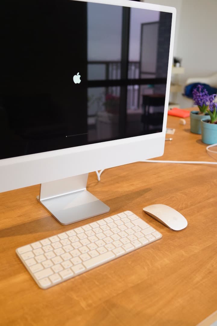 Apple iMac (24 インチ, M1, 2021) MGTF3J/A