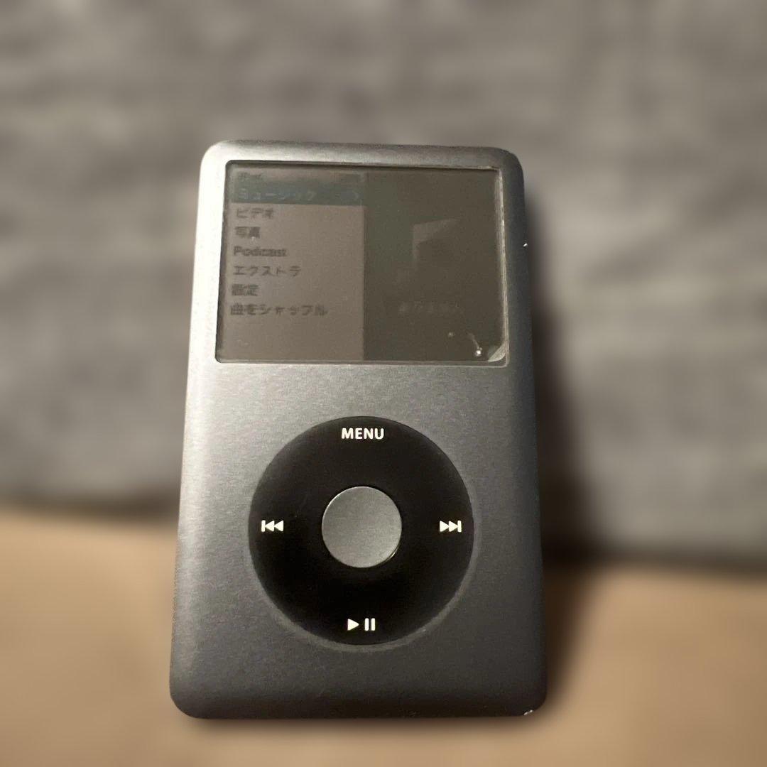 iPod classic 120GB中古　ブラック　ディスプレイ保護フィルム付