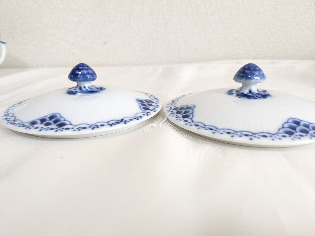 ロイヤルコペンハーゲン プリンセスブルー 蓋付きスープカップ＆ソーサー 2客