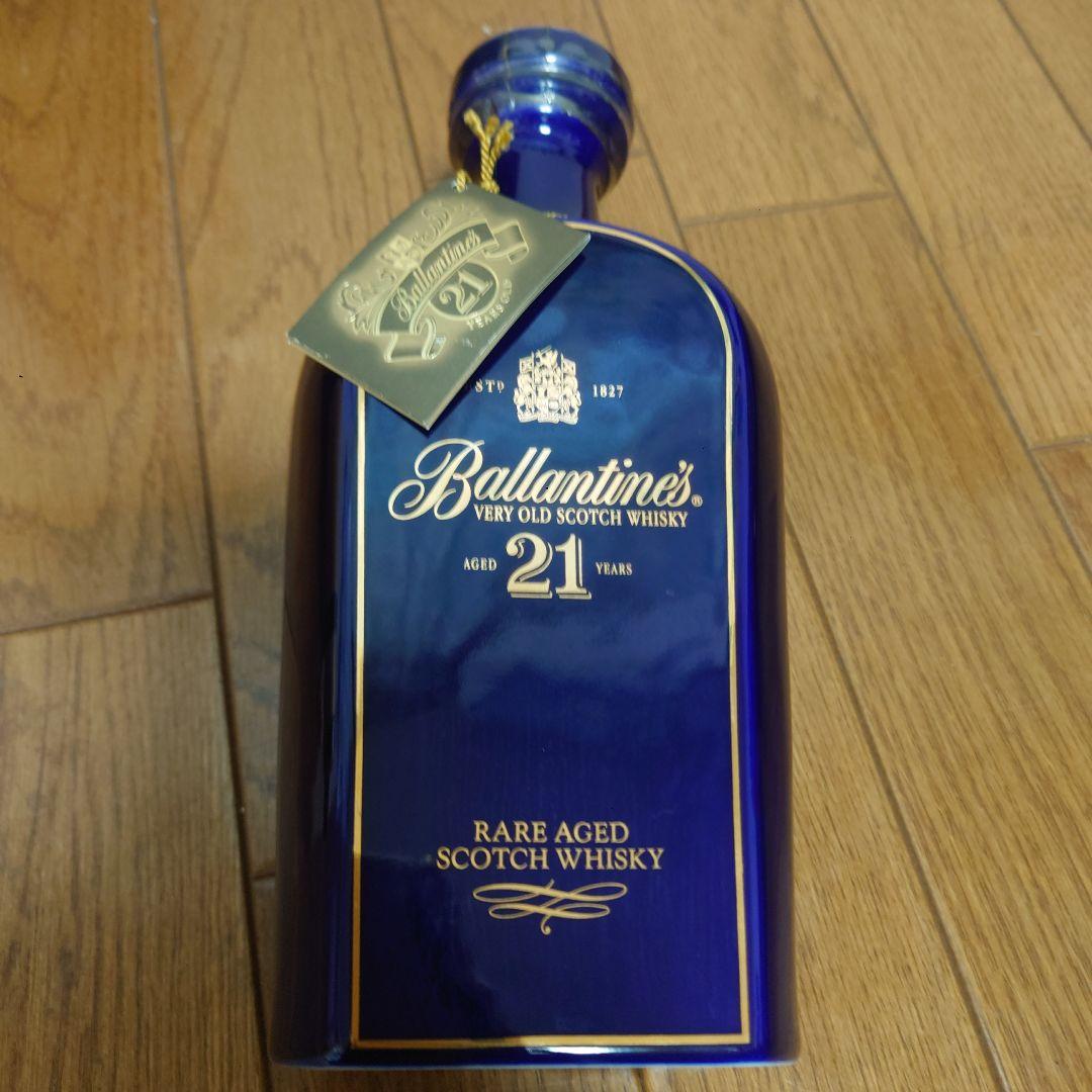Ballantine's 21年 スコッチウイスキー 青陶器ボトル700ml