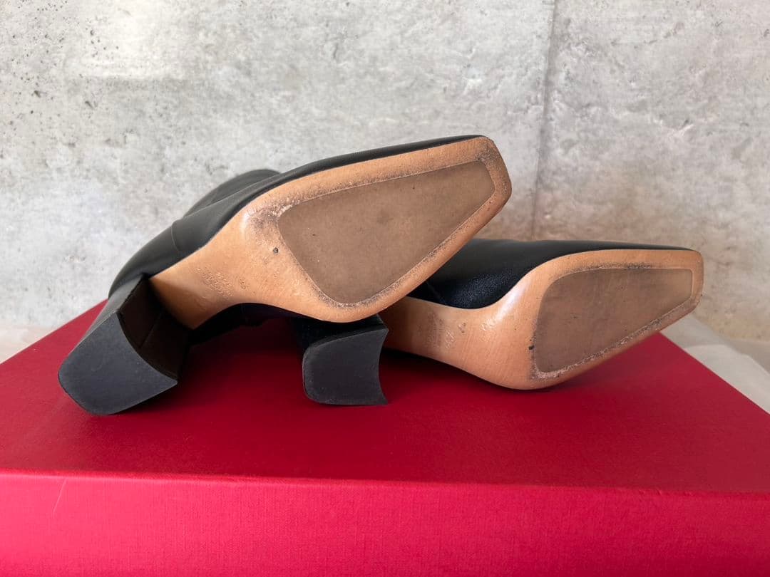 A*ス様 ヴァレンティノ ブーツ