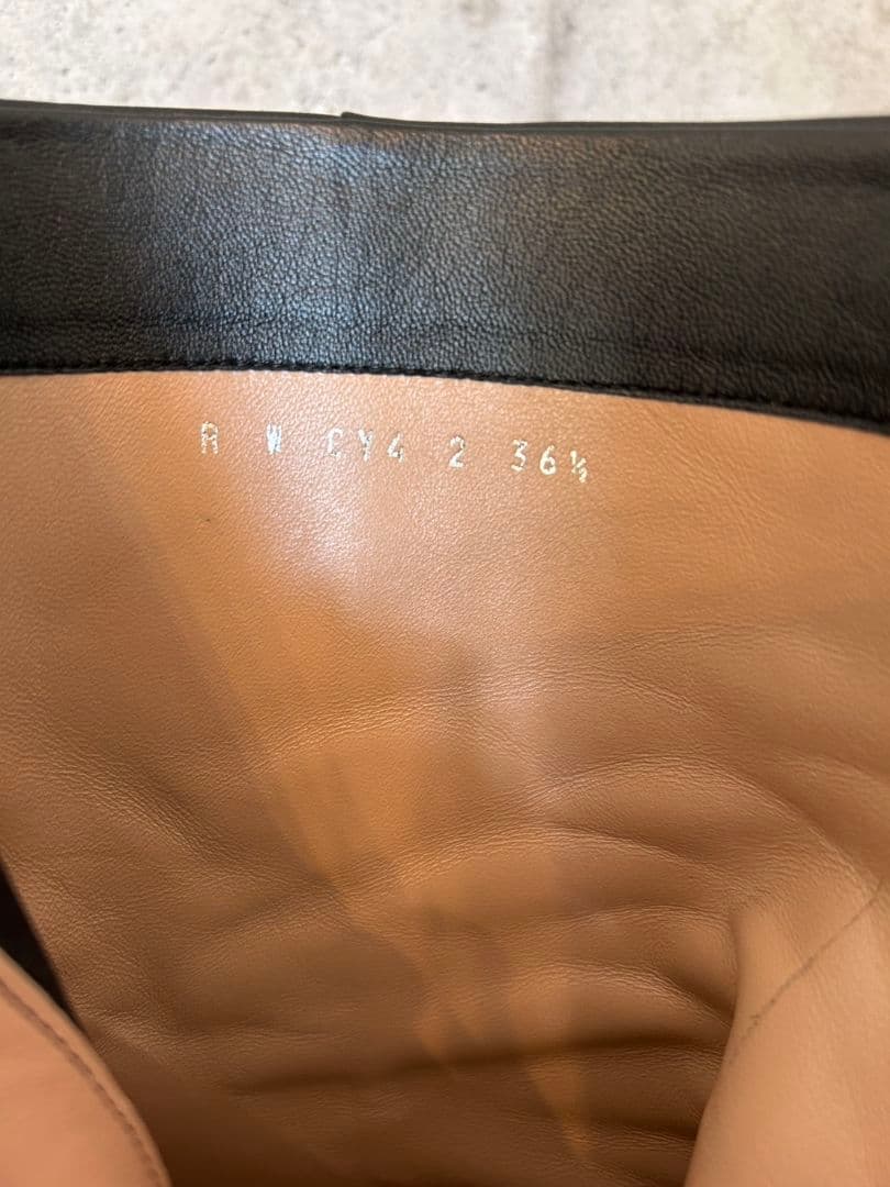 A*ス様 ヴァレンティノ ブーツ