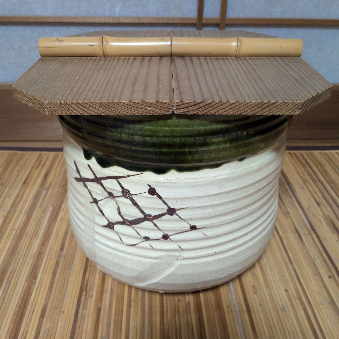 茶道具 蓋つき　水屋　水屋瓶　水がめ　織部　われ蓋つき　箱なし