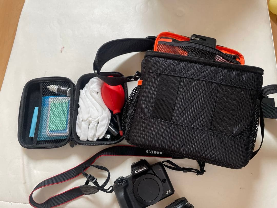 Canon EOS Kiss M ミラーレスカメラセット