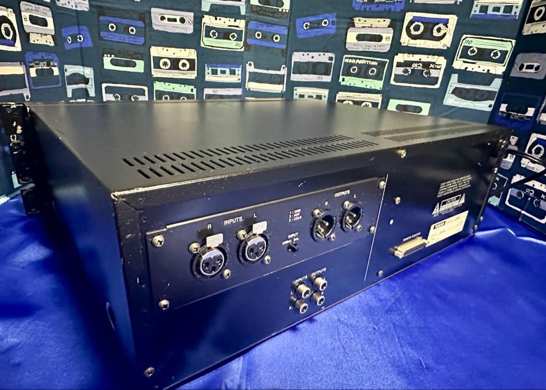 TASCAM プロ業務用高級3ヘッドカセットデッキ 122MK3 EX104