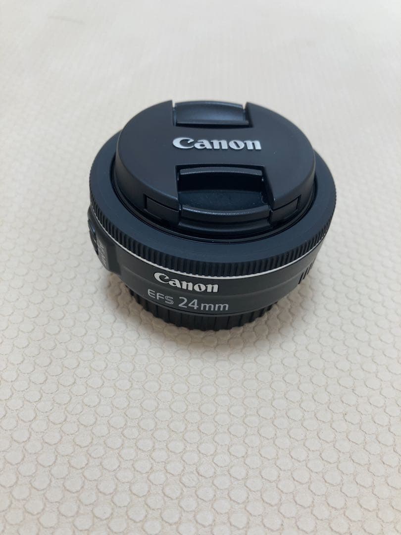 キャノン　単焦点レンズ　EFS24mm F2.8 STM