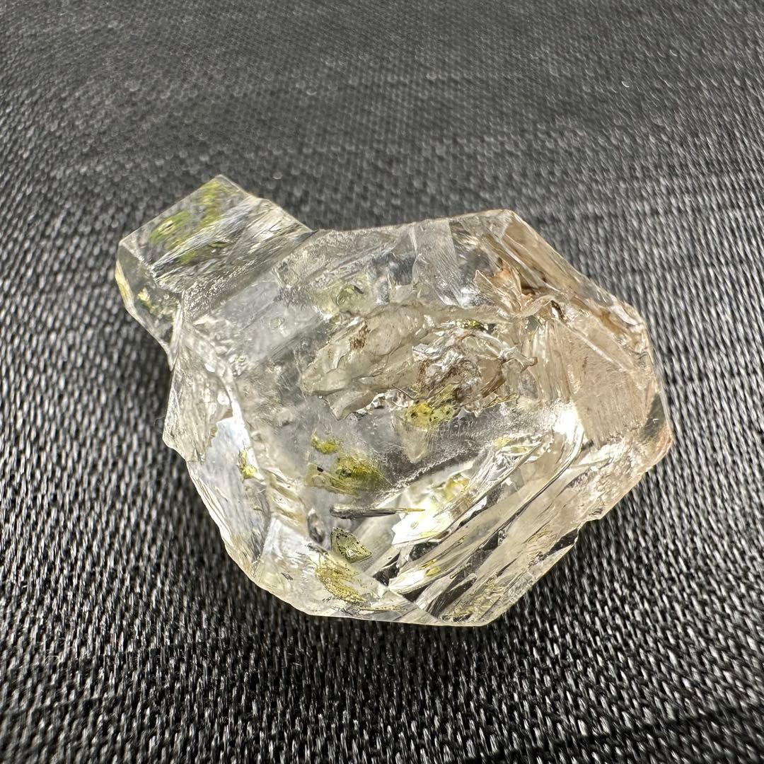 蛍光も！！　オイルイン　ハーキマーダイヤモンド　原石