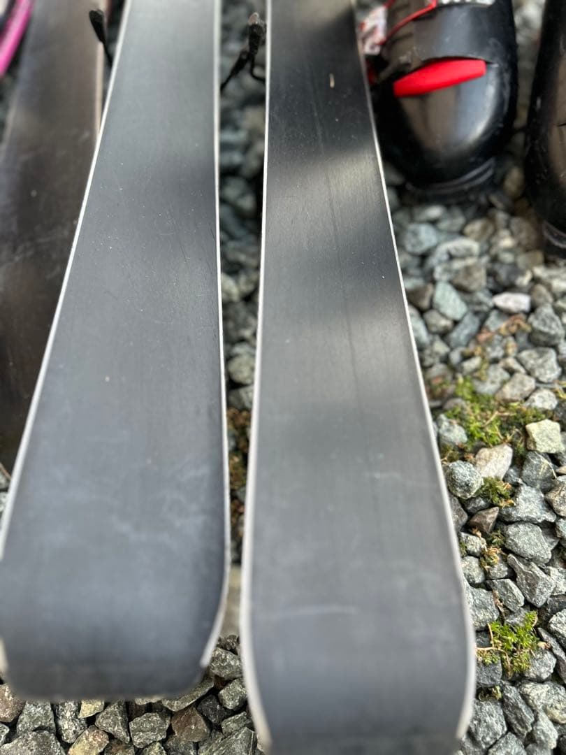 120 130cmスキー板 2 22から24ブーツ2 ストック、靴 他7点セット