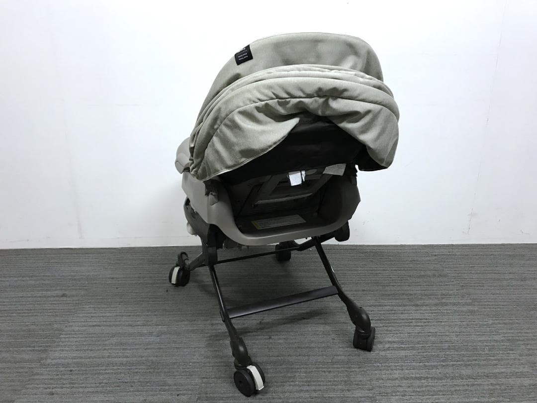 combi ネムリラ bedi 手動タイプ　ハイローチェア