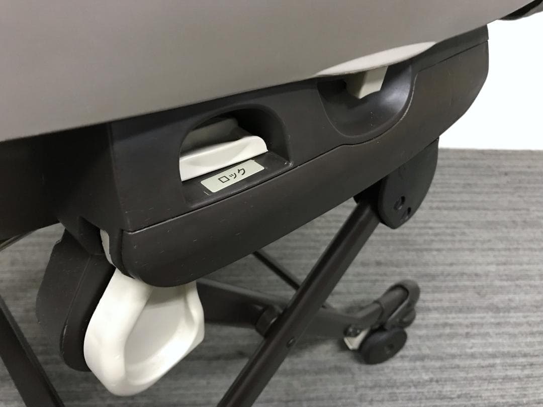 combi ネムリラ bedi 手動タイプ　ハイローチェア