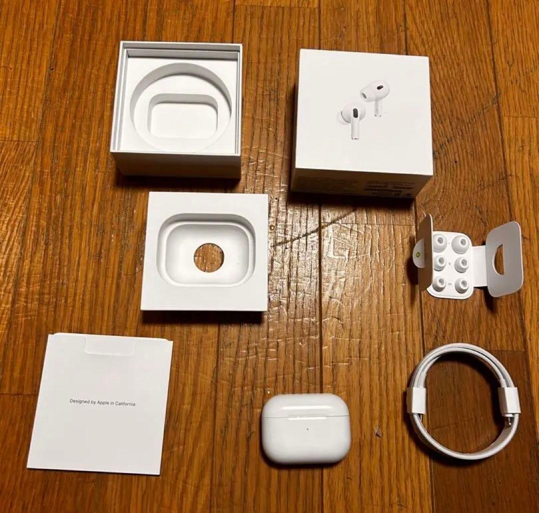 AirPods Pro (第2世代) 本体　正規品　ライトニング付き　付属品完備