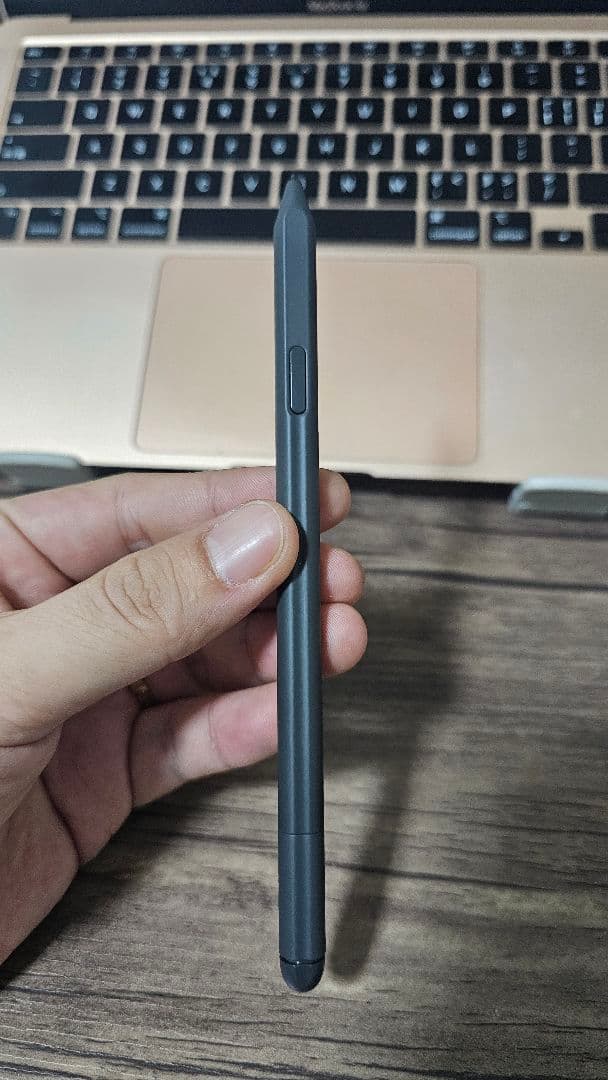 Amazon Kindle Scribe 本体