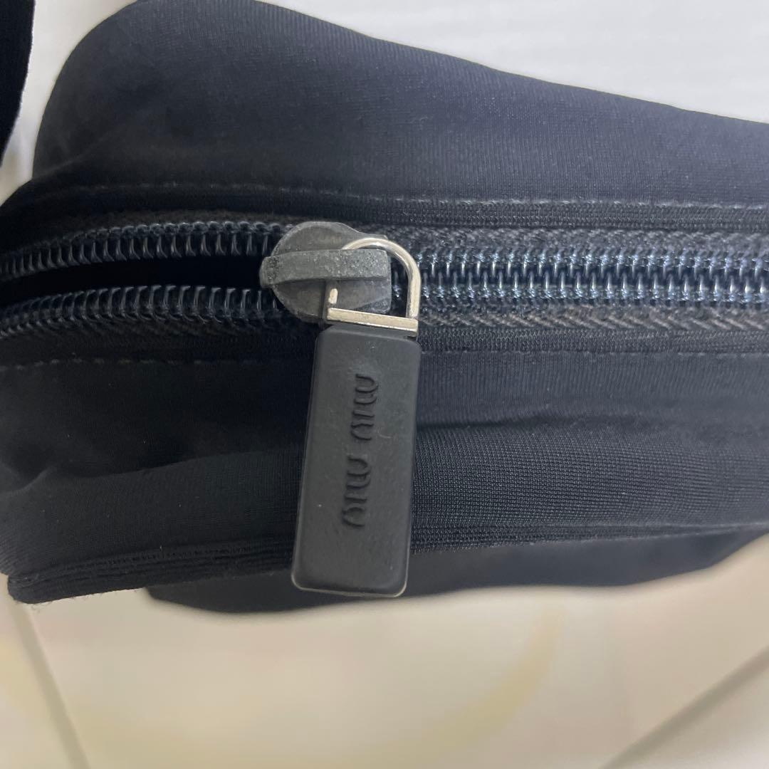 miumiuショルダーバッグ　90s ブラック