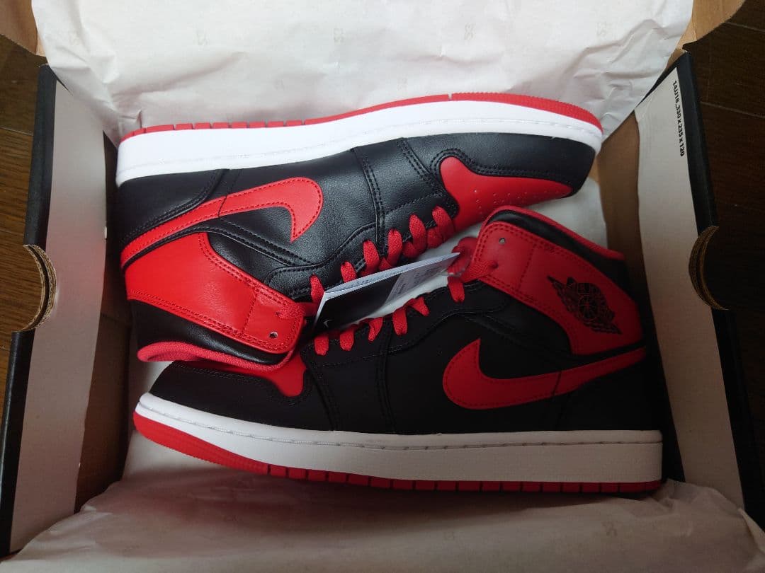 ナイキ NIKE AIR JORDAN 1 MID Bred 27.5cm