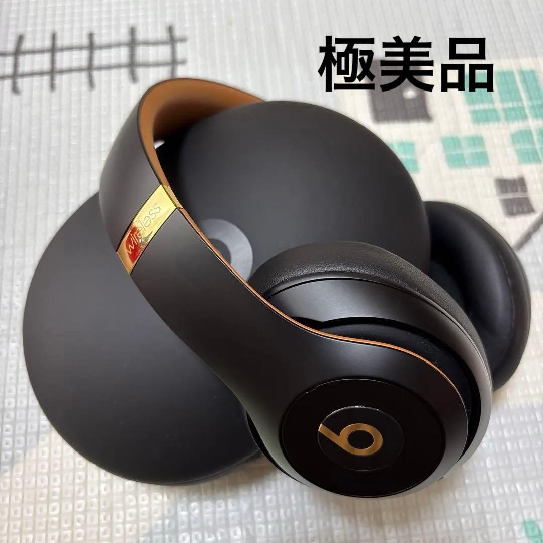 Beats Studioワイヤレスヘッドホン ブラック/ブラウン ケース付き