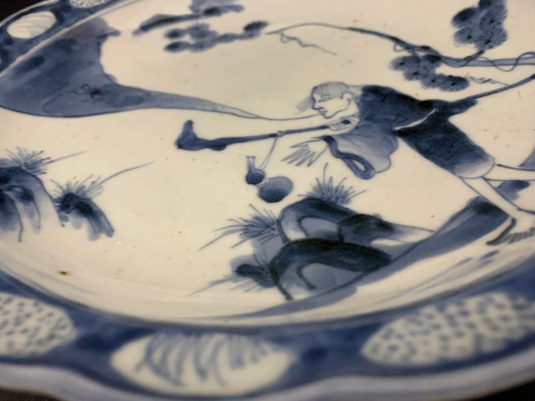 古伊万里　　鉄拐仙人染付図輪花皿　約直径27㎝