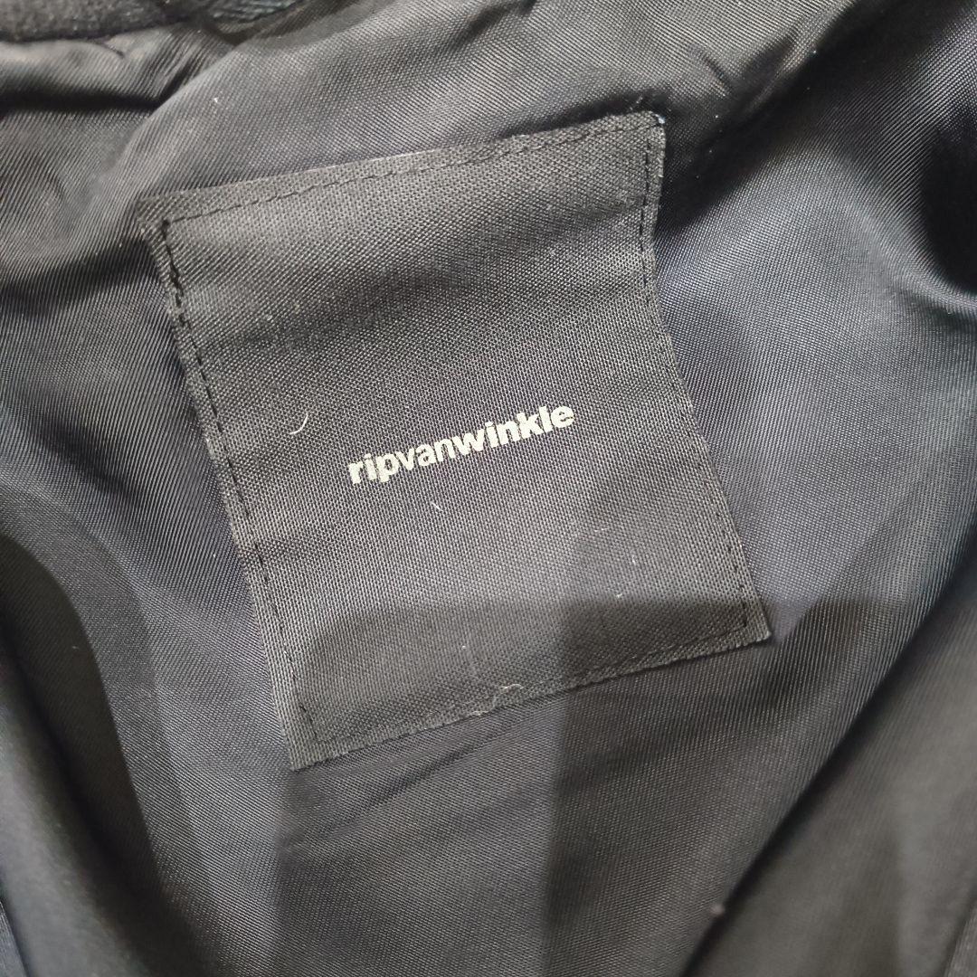 リップヴァンウィンクル　ダウンジャケット　サイズ4