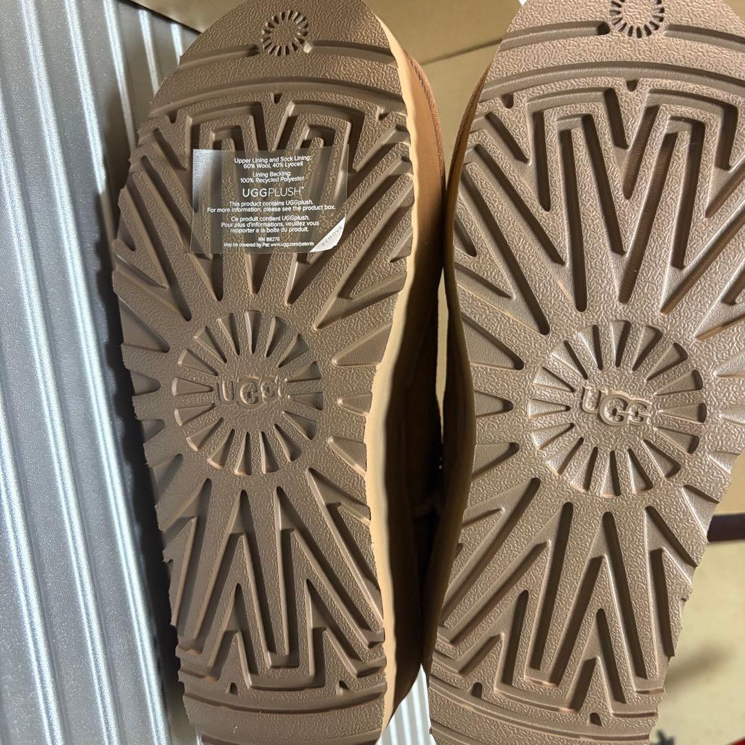 【新品】UGG アグ　クラシックウルトラミニ　チェスナット US8